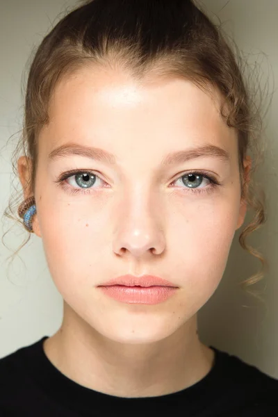 Look 7